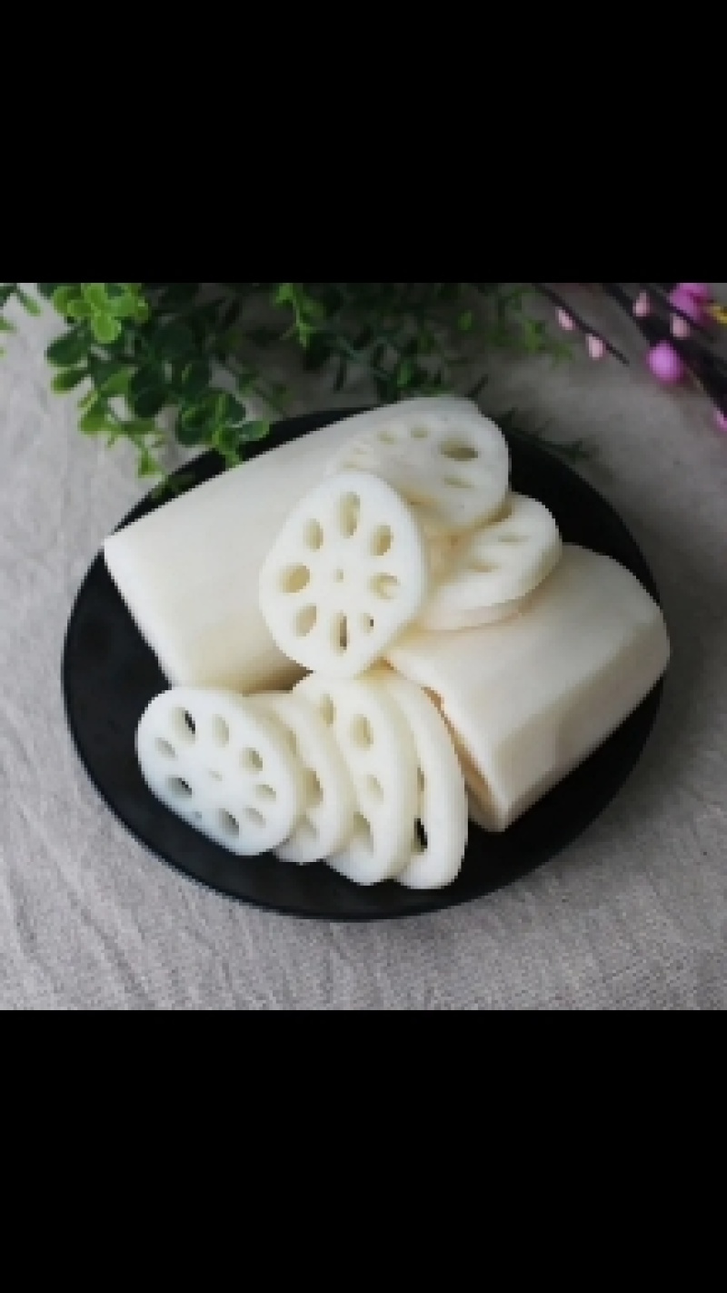 半成品藕片，藕段什么规格都可做，人工剥皮，人工切片