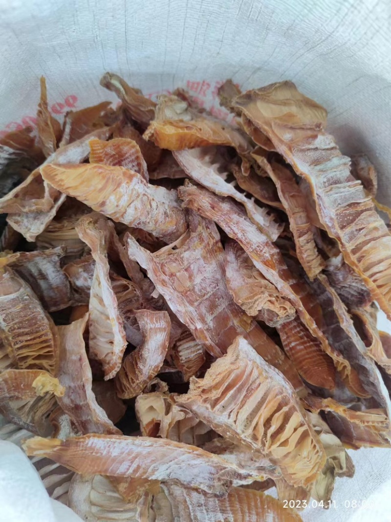 井冈山玉兰片，烟笋干，烟熏笋干，大量有货