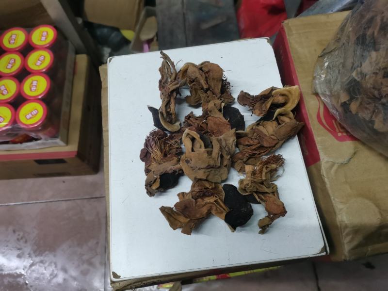 大朵木棉花，干度好，总香味浓，无硫新货，颜色靓