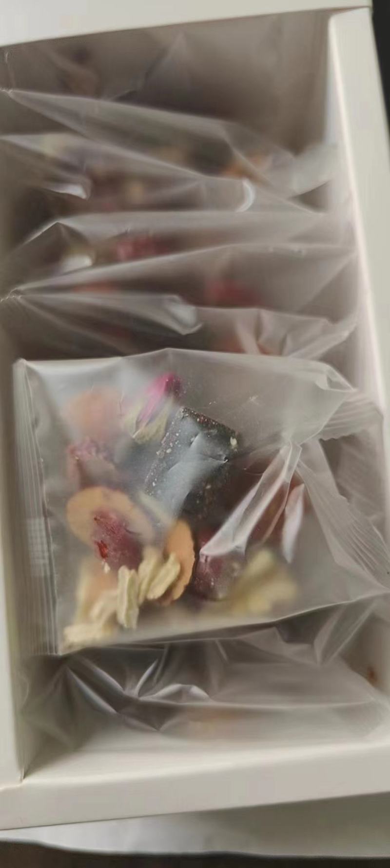 桂花红枣枸杞茶，规格:180克100盒/件，去年10月