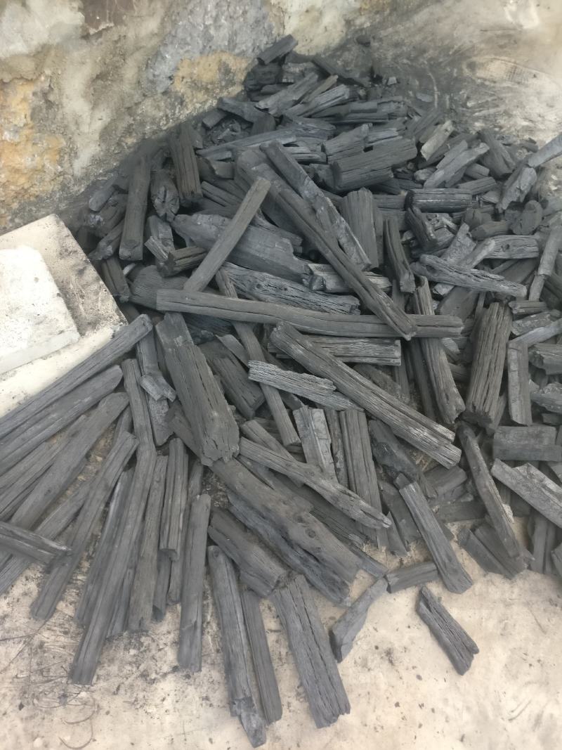 缅甸精品栗木钢炭纸箱装
