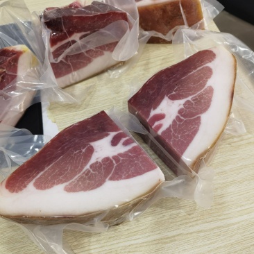 两年的宣威火腿，有需要我们将风雨无阻地送到。