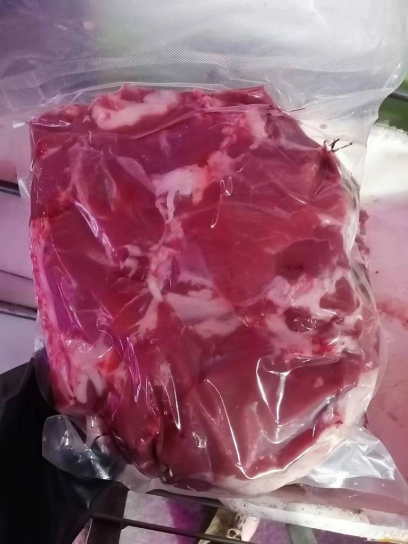 精修鲜羔羊纯干后腿肉常年供货正规厂家鲜羊肉高品质