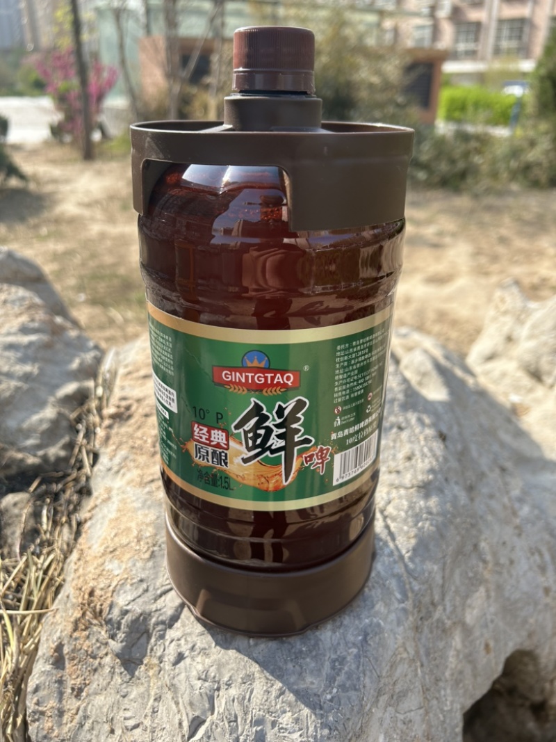 青岛青哈鲜啤酒有限公司！10度浑浊型精酿鲜啤酒