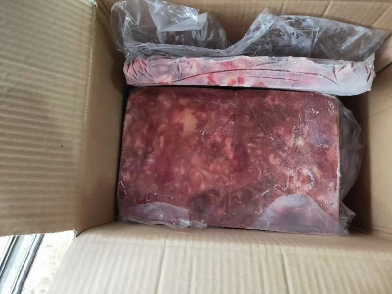 板脑，熬汤板冻羊脑，质量保证纯干不加冰，颜色鲜，价格低。