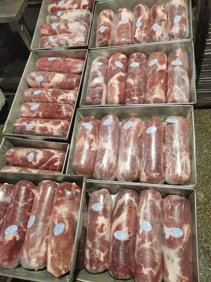 猪副产品纯干无冰新鲜一级梅花肉全国接单欢迎各位老
