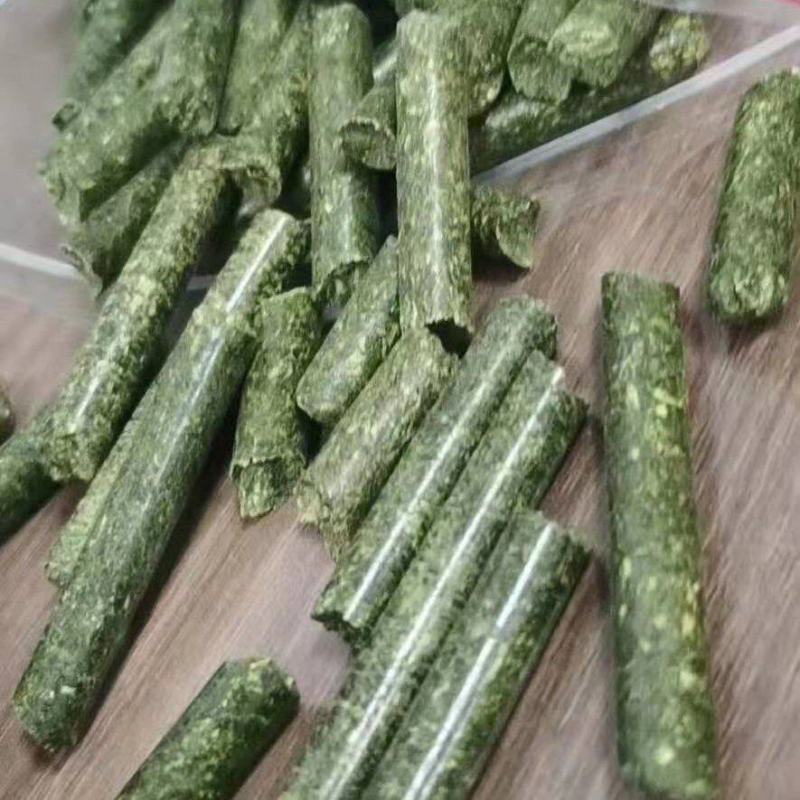 苜蓿草颗粒牧草饲料牛羊牧草宠物专用支持一件代发