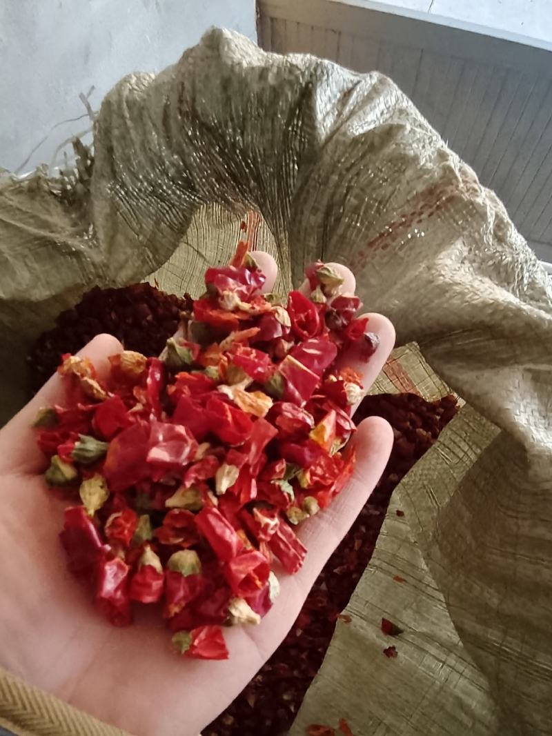 辣椒段香辣，水洗烘干无籽，卤煮拉低精品辣椒段的好东
