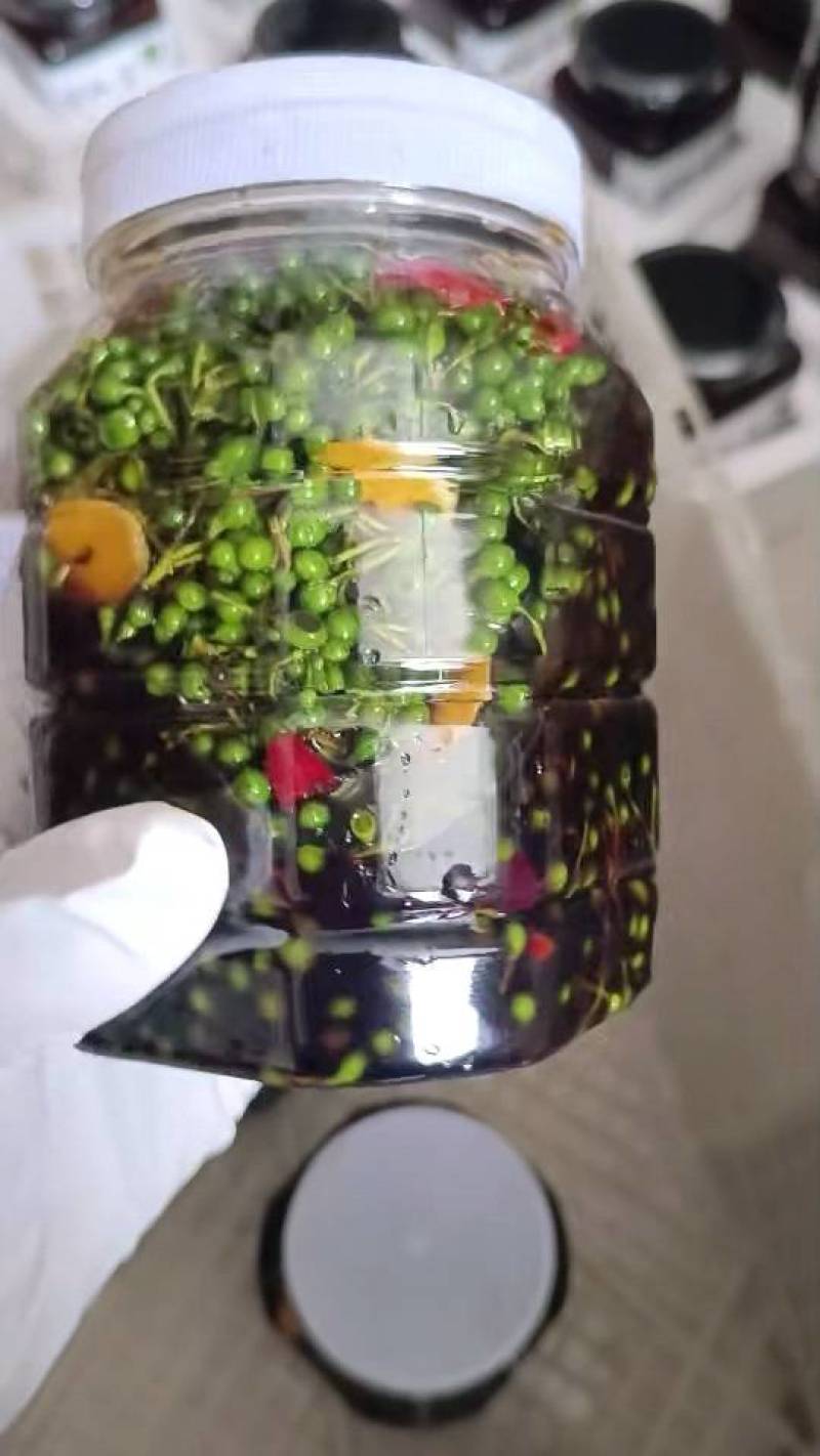 凉拌泡椒木姜子山胡椒