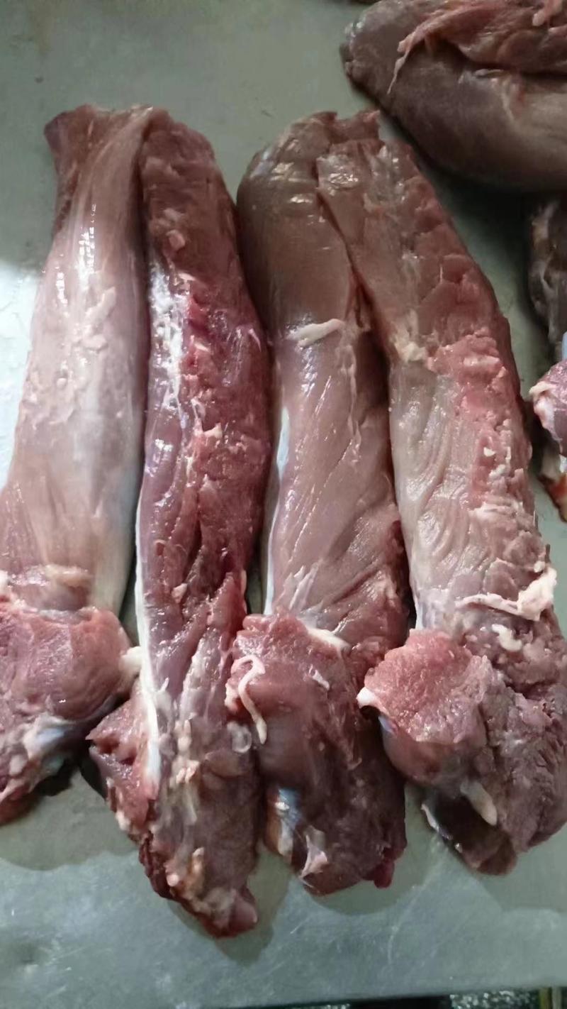 厂家直销产地直达全国各地都可以猪副产品鲜冻母猪5号肉