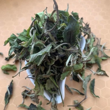 云南施甸富硒白茶纯原料