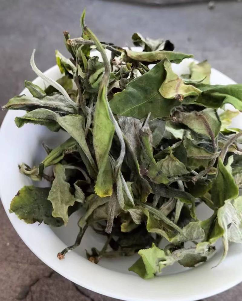 云南施甸富硒白茶纯原料
