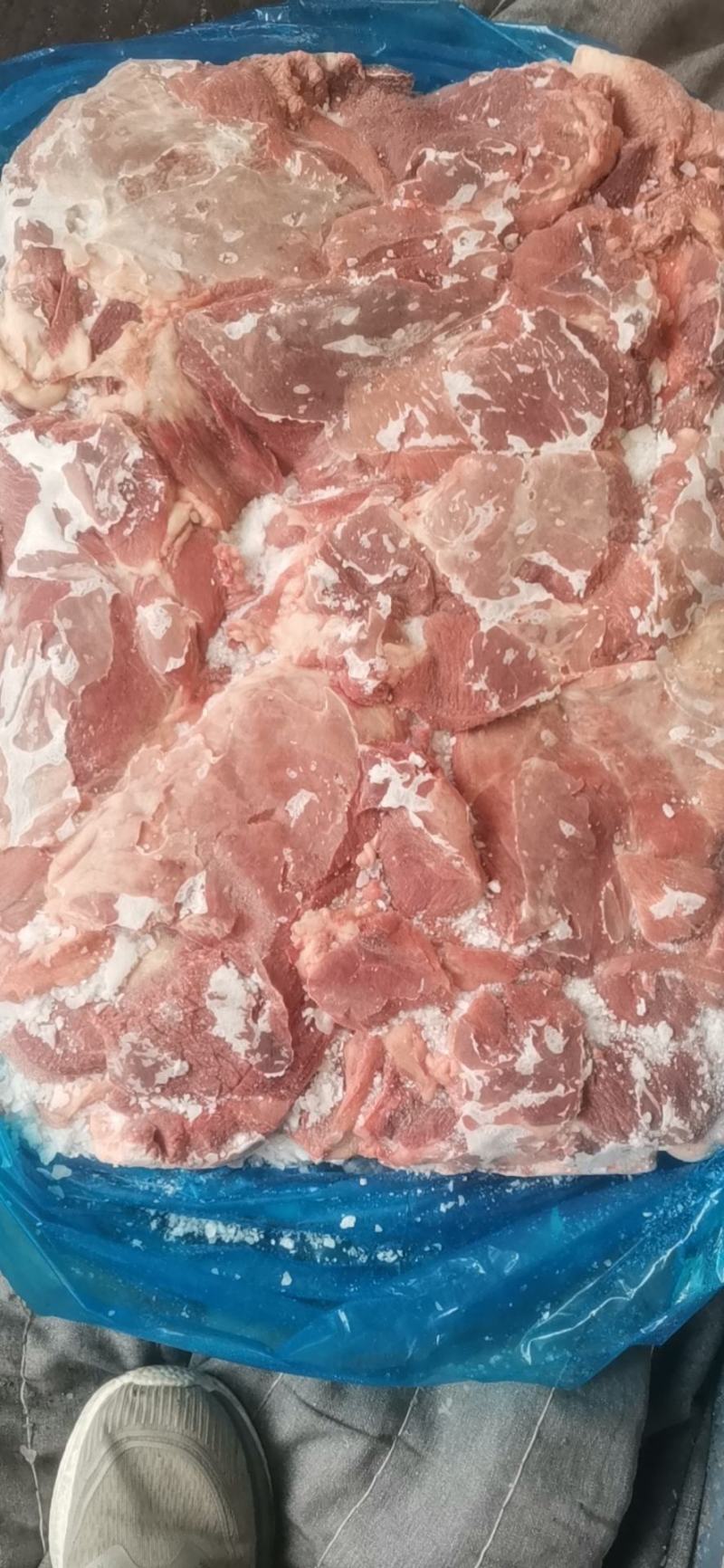 母猪正二八碎肉，新货，长期生产，手续齐全，供应稳定