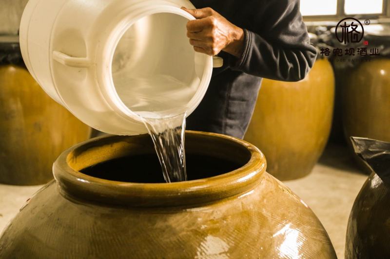 四川酒都宜宾五粮浓香型两年五年等白酒（原酒）