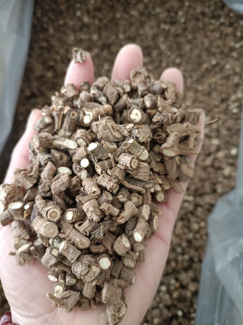 柴胡，产地甘肃，过筛无杂，道地药材，欢迎选购