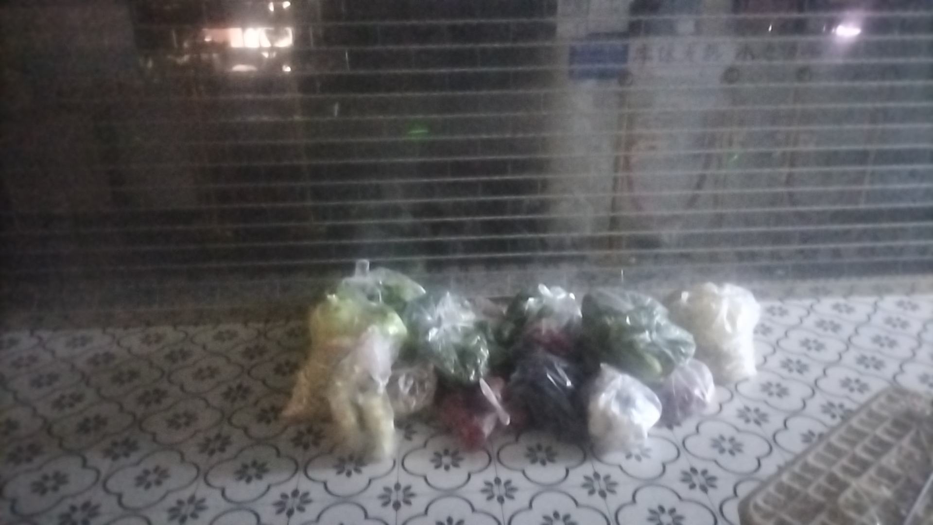 超市豆制品货架
