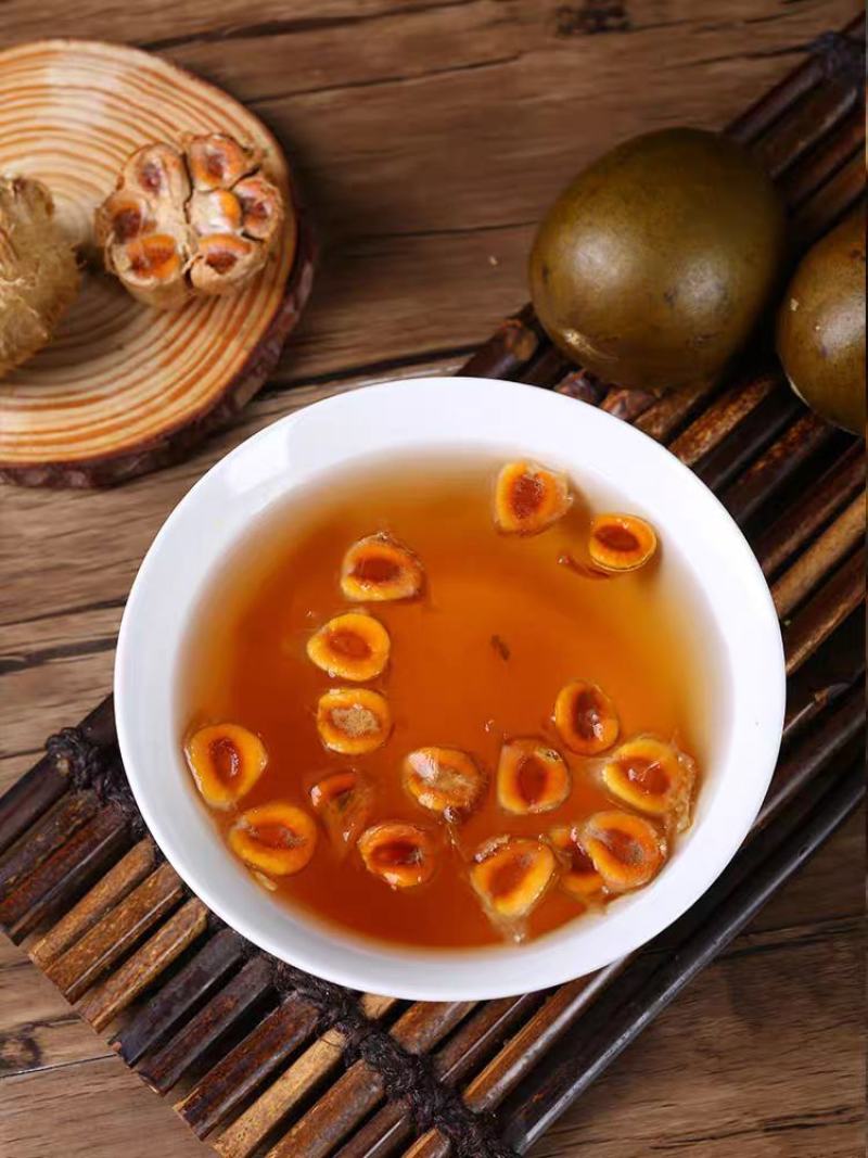 罗汉果，正宗精品广西桂林罗汉果，果大端正味道好。