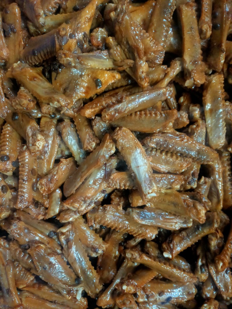 麻辣鸭翅中，藤椒鸭翅中，一件起发，量大从优，欢迎您的光临