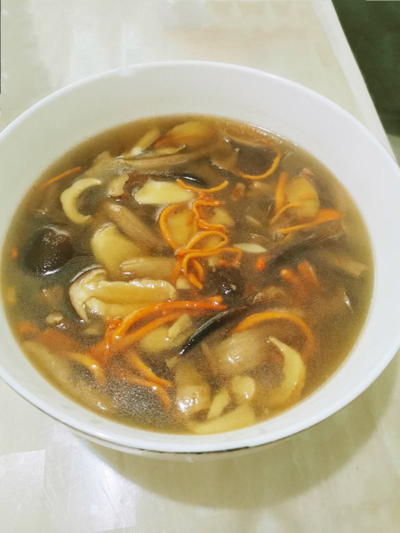 供应酒店食材云滇山珍冻干菌汤包云南菌汤包一箱起包邮