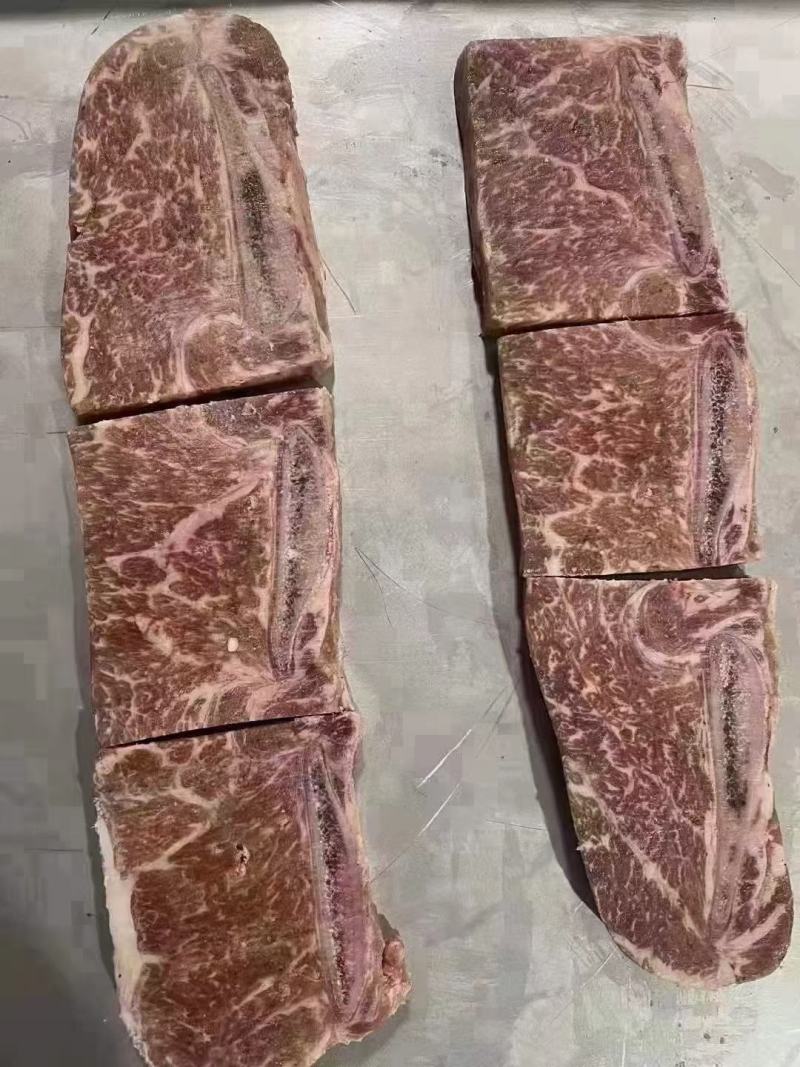 黑牛仔骨切块，本厂大量生产，货源充足全国发货，手续齐全。