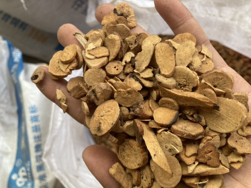 炒白芍过筛片行好现货要的联系量大可优惠