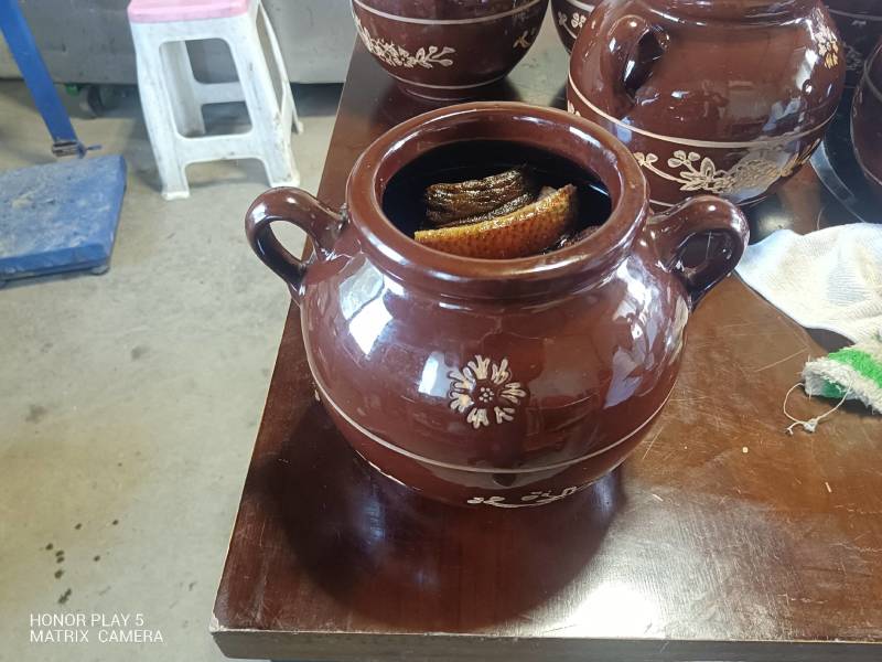 徽阜帮土特产，藏香猪坛子肉，味道鲜美，货真价实