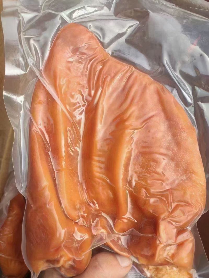 真空全熟卤猪耳朵，一件20斤，加热即食