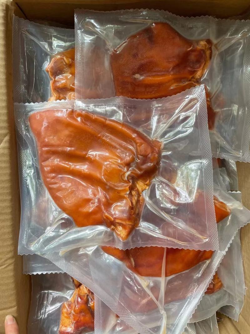 真空全熟卤猪耳朵，一件20斤，加热即食
