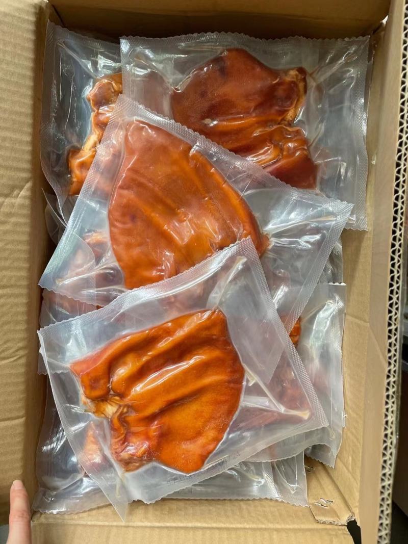 真空全熟卤猪耳朵，一件20斤，加热即食
