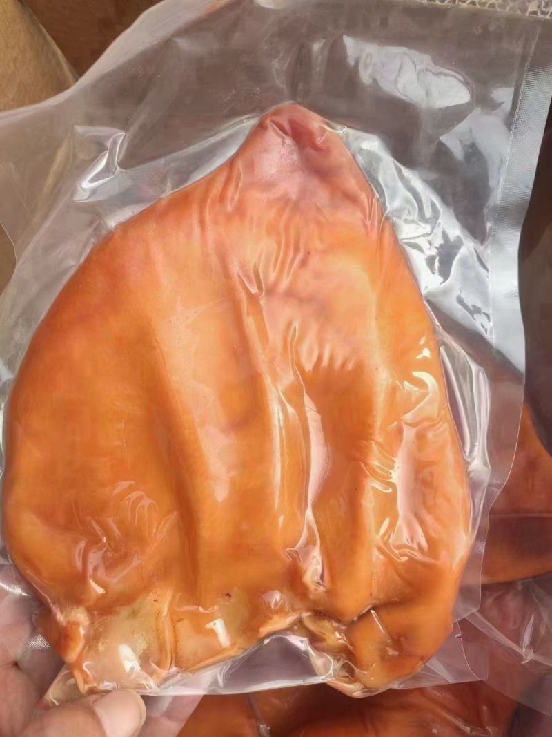真空全熟卤猪耳朵，一件20斤，加热即食