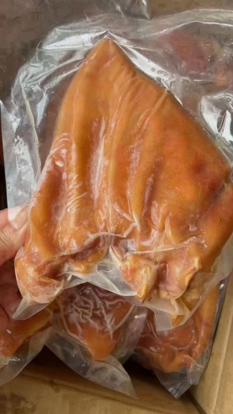 真空全熟卤猪耳朵，一件20斤，加热即食