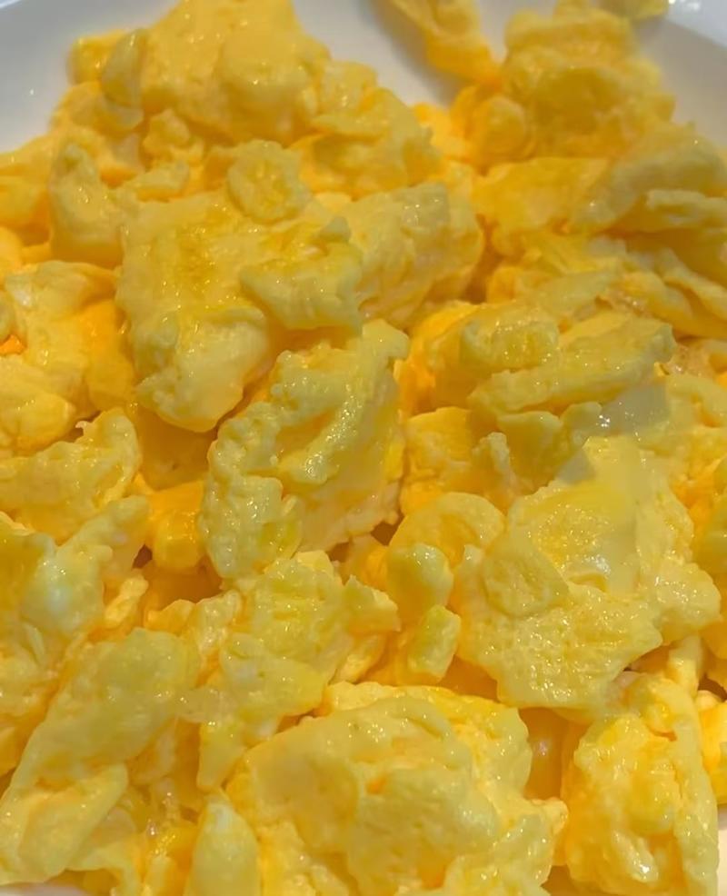 荆门散养土鸡蛋基地直供，蛋黄为金黄色，用人品和产品说话！