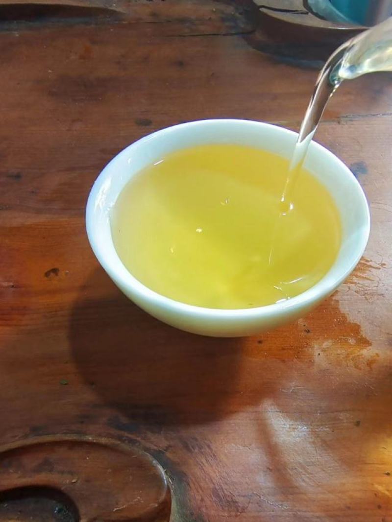 云南普洱茶生茶古树茶回甘200克饼茶条均匀茶汤透亮