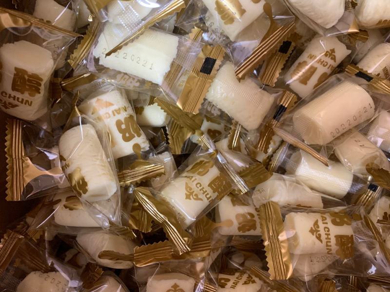 西域华腾奶醇奶疙瘩奶块奶酪独立包装软糯香甜