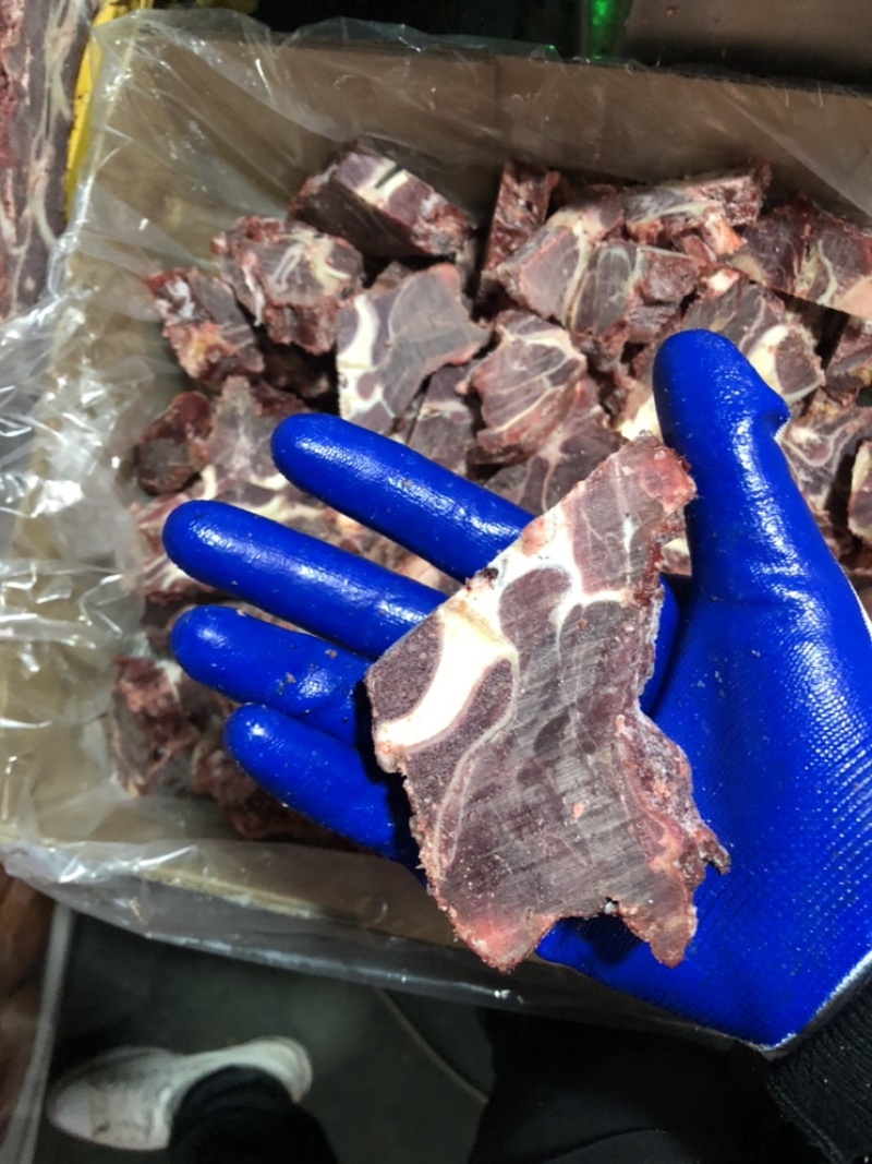 多肉牛脖骨