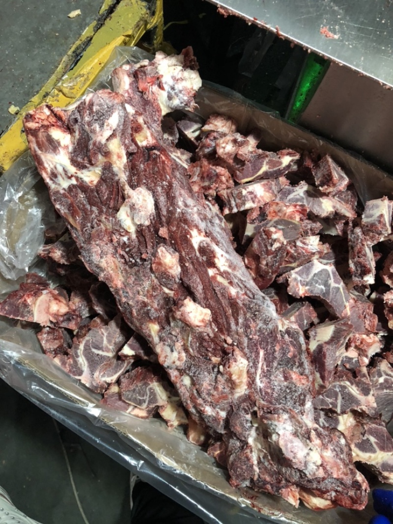 多肉牛脖骨