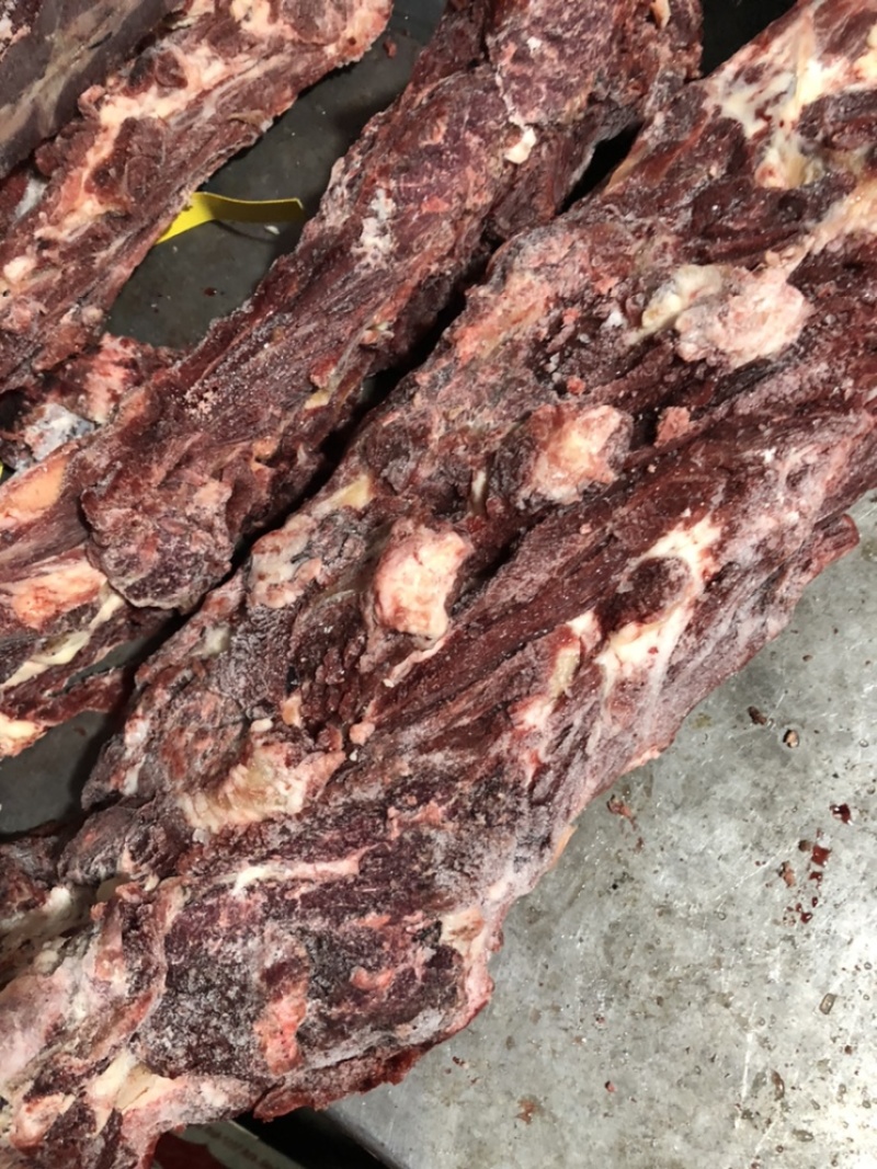 多肉牛脖骨