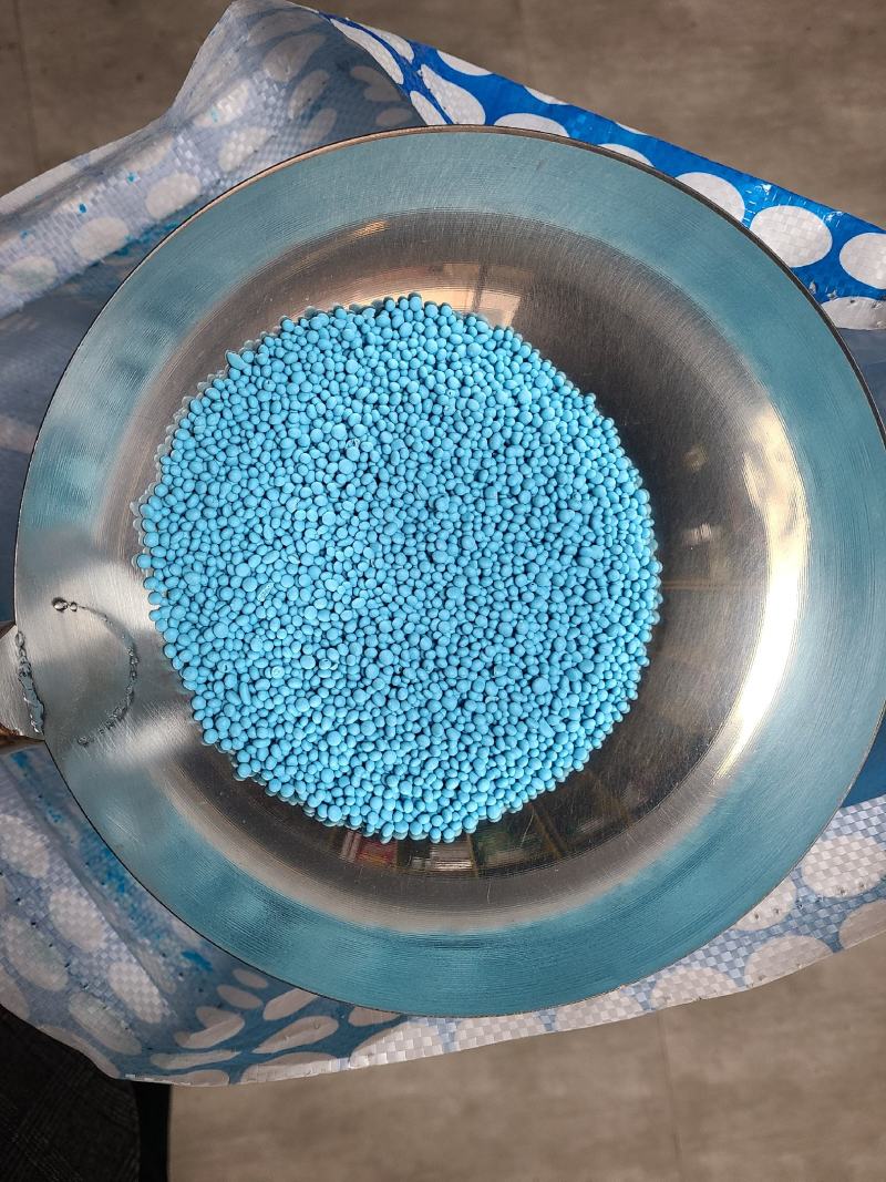 广东福利龙高塔高效复合肥，水溶性佳，吸收快