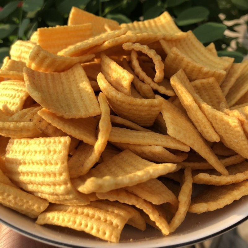 大片脆锅巴散装小零食，厂家直销量大优惠欢迎来电选购