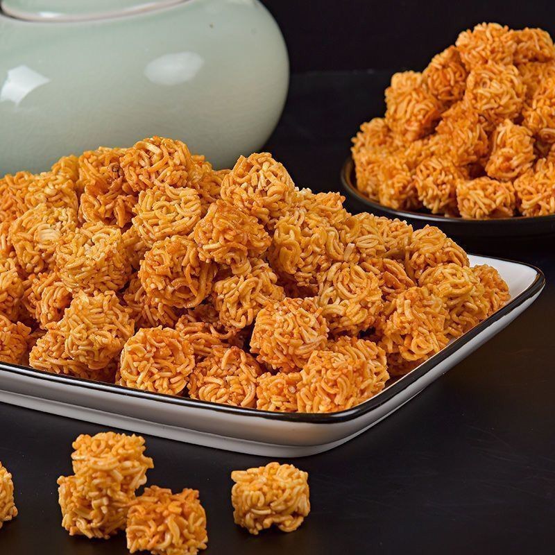 拉面丸子牛排味麻辣味烧烤味休闲零食小吃，厂家直销量大优惠