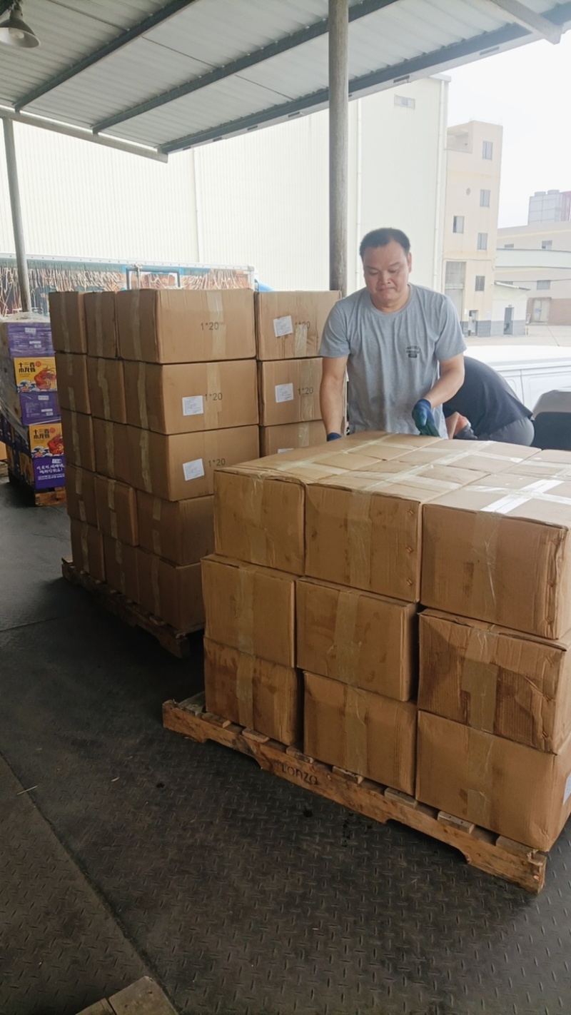 新鲜冷冻椰子水、产地新鲜采摘、货源充足稳定供应