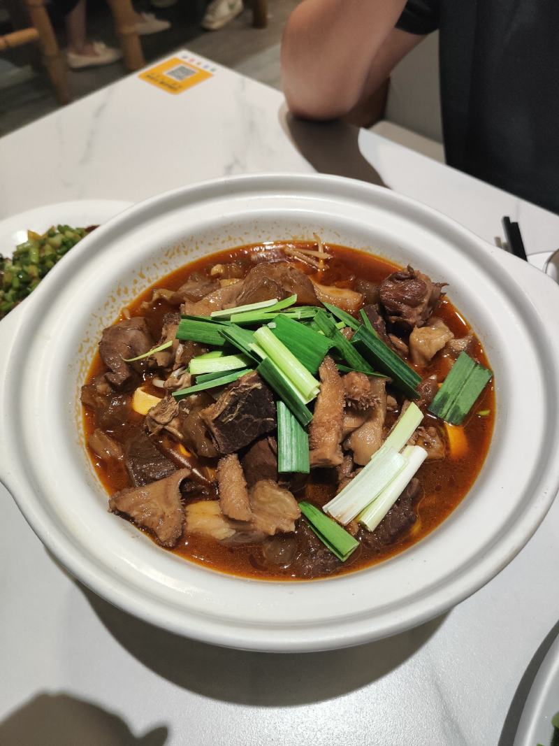 卢大师精品牛三鲜800g/罐