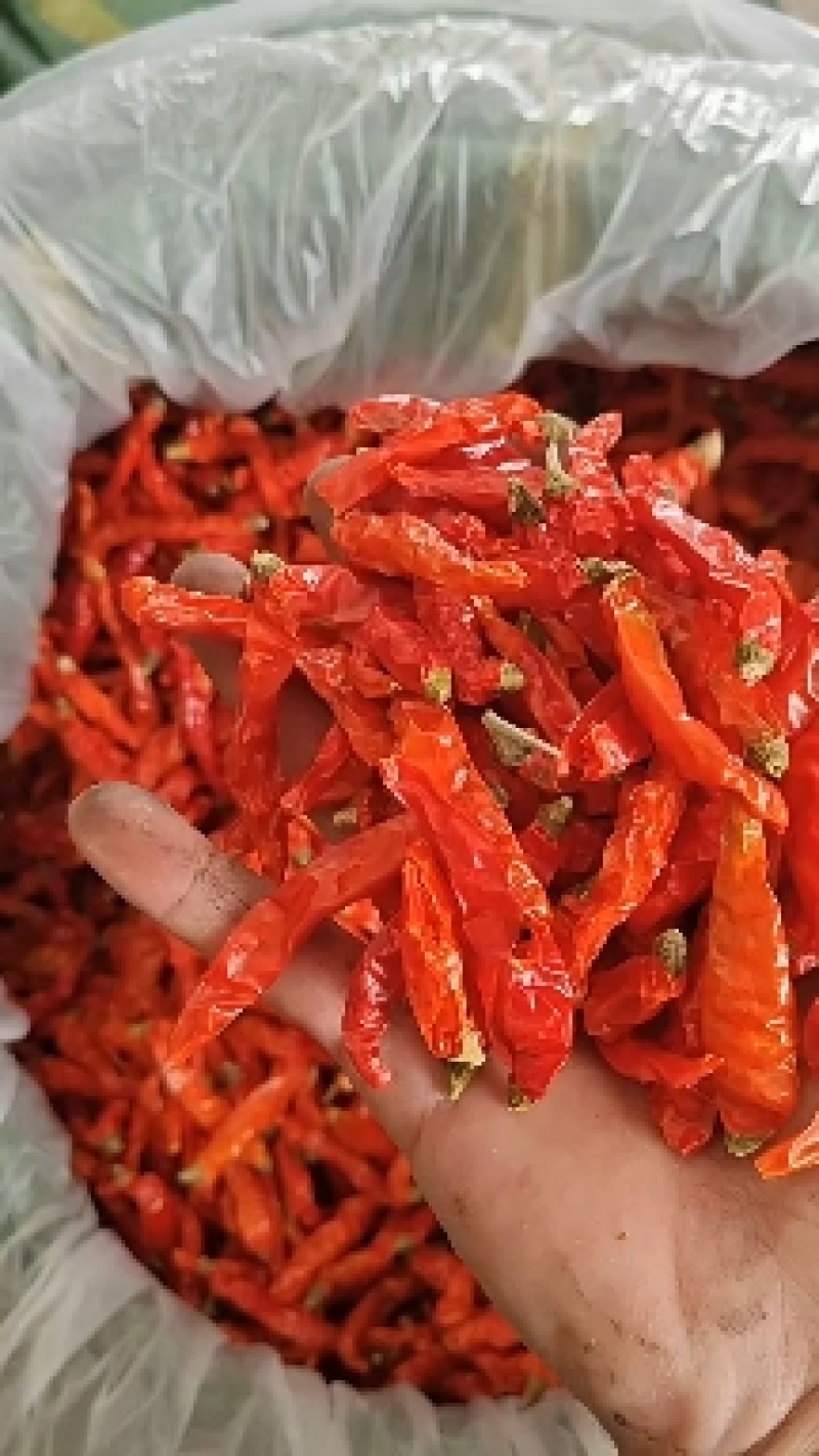 云南建水艳红精品干辣椒