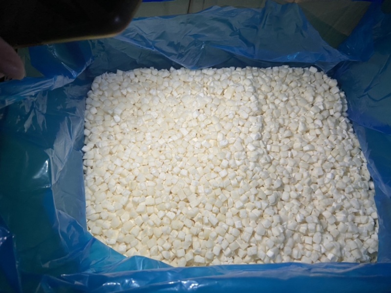 速冻马蹄丁做马蹄爆珠和狮子头的原料更是做饺子的灵魂伴侣。