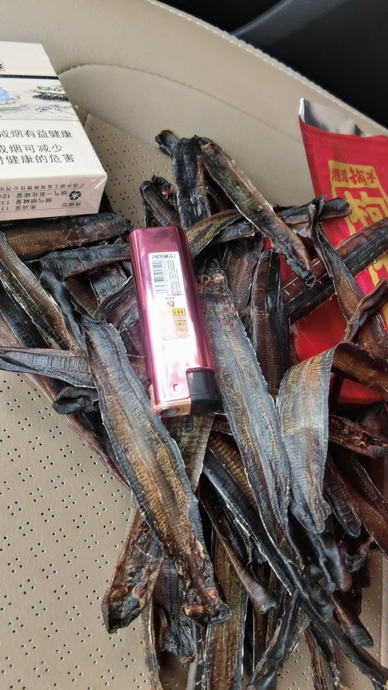 蚯蚓干广地龙干货全开干净，无泥