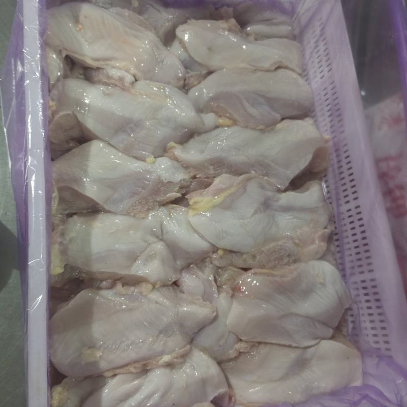 老鸡鸡胸肉，鸡排，专业分割老鸡产品，产品质量好正在热卖