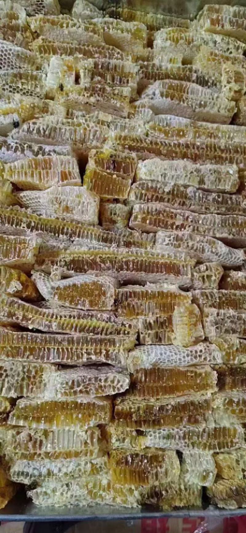 铁箱蜂巢蜜，一手产源，标价多少就是多少！