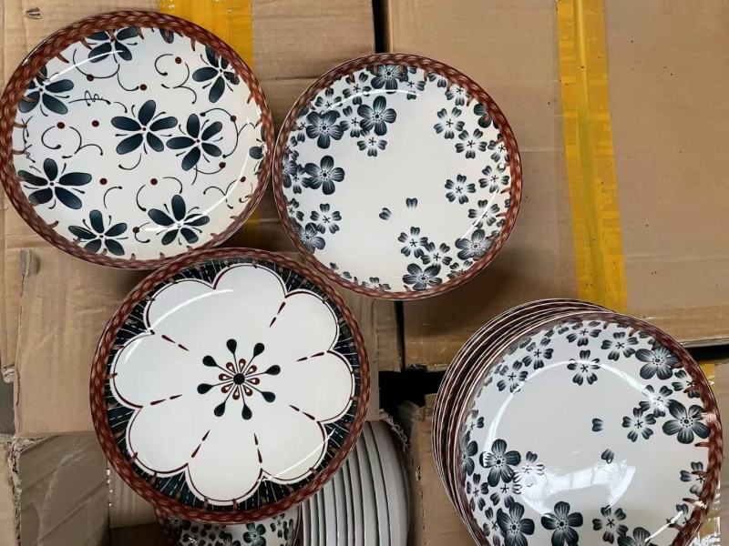 陶瓷8寸印花混级盘子到货，1.8一个[握手][握手]