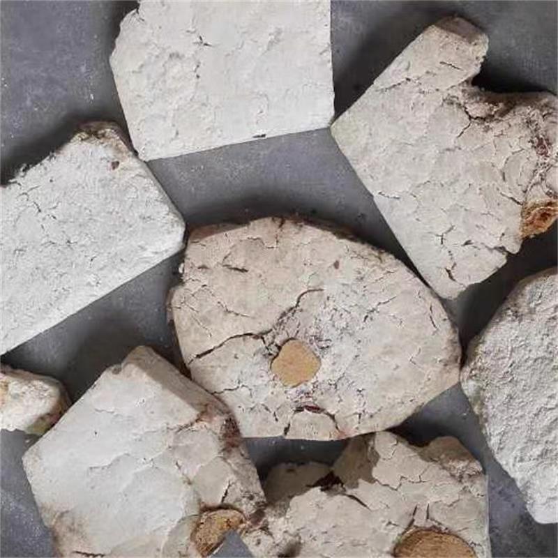 云南带皮茯神片松树根穿过茯苓带皮生切晒干茯苓神