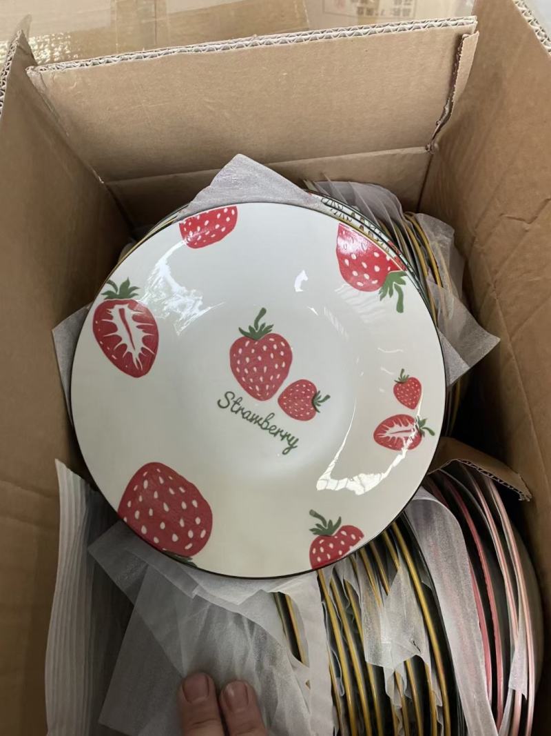 陶瓷8寸印花汤有些混装有些一件一个花色一二级，1.8一个